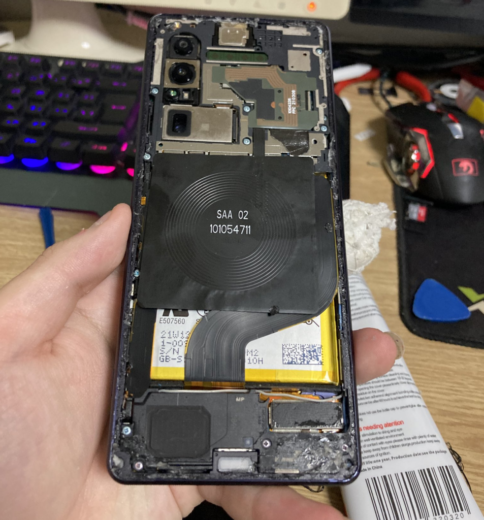 Xperia 分解 内部 バッテリー カバー 外装